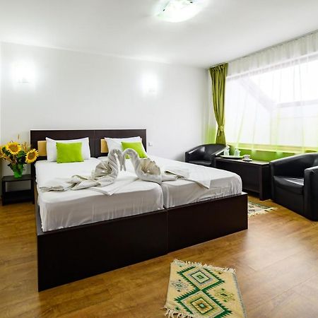 Green Delta Hotel Murighiol Ngoại thất bức ảnh