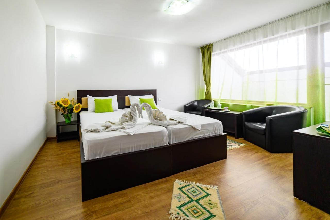 Green Delta Hotel Murighiol Ngoại thất bức ảnh