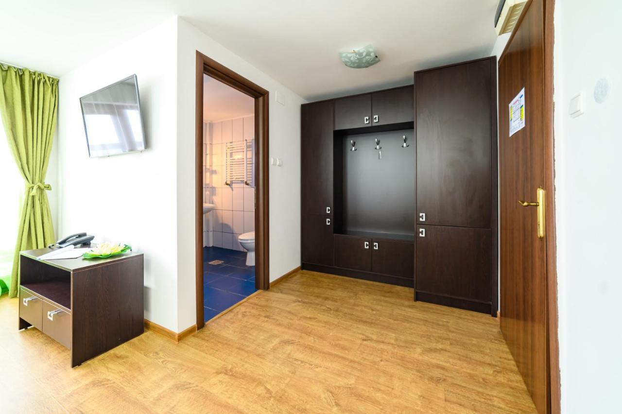 Green Delta Hotel Murighiol Ngoại thất bức ảnh
