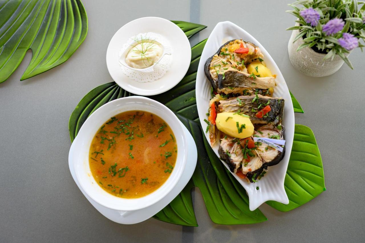 Green Delta Hotel Murighiol Ngoại thất bức ảnh