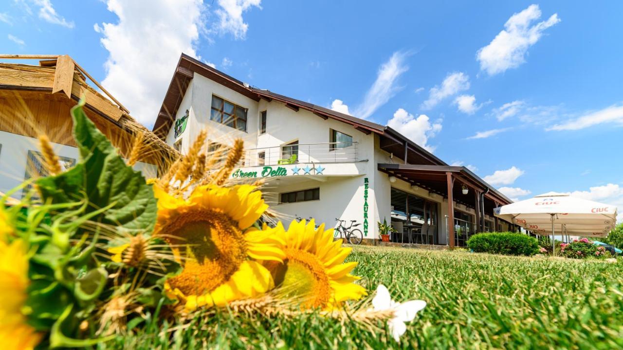 Green Delta Hotel Murighiol Ngoại thất bức ảnh